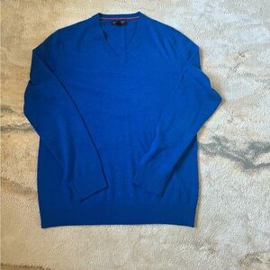 Banana Republic V-neck cobalt blue sweater size large